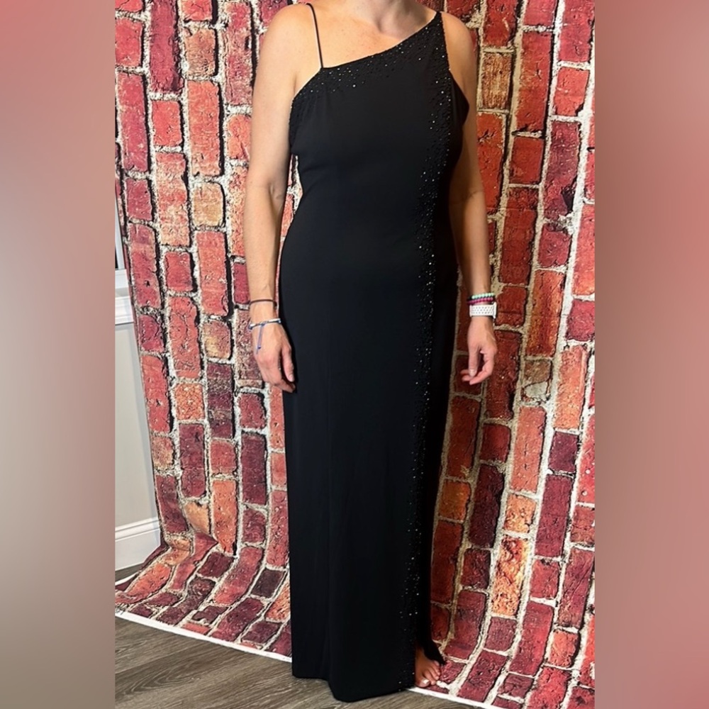Niki Livas Black Evening Gown - Size 14 Elegant Black One-Shoulder Dress